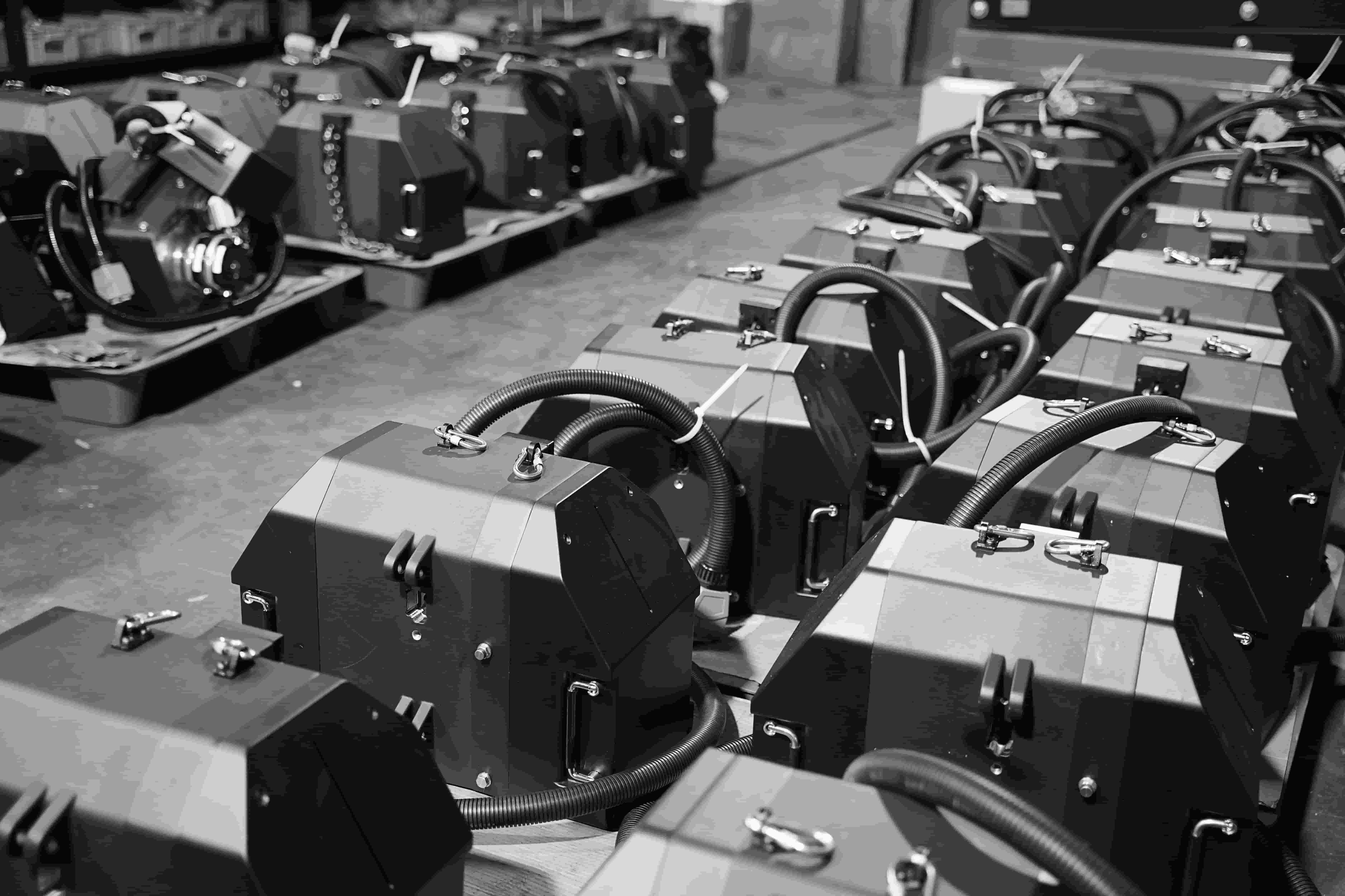 YZDITEC Product Stage Hoist