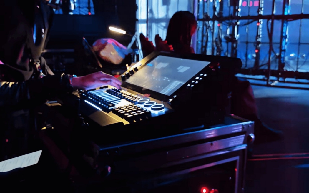 Automated show control console